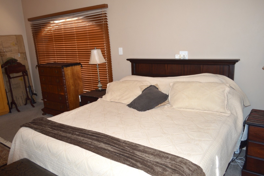 5 Bedroom Property for Sale in Wilkoppies North West